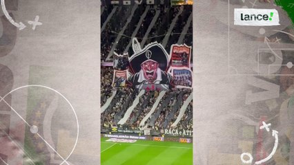 Torcida do Corinthians faz linda festa com direito a mosaico 3D na Neo Química Arena