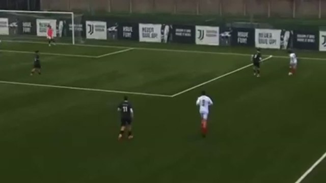 Calcio Under 15: ecco lo spettacolare gol in rovesciata di Andrea Moselli, del Gsd Nuova Tor Tre Teste