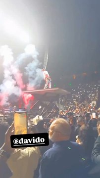 Davido closing the night with his Grammy–Nominated song “WITH YOU” — LIVE at his SOLD-OUT 5IVE ALIVE TOUR + OFFICIAL BIRTHDAY CONCERT at the 21,000-capacity State Farm Arena, Atlanta! 🤯💥THE AFRICAN SONG OF THE YEAR ! 🏆❤️#5iveAliveTour #DavidoAt33