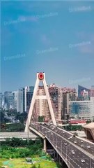 El Regreso del Hombre Poderoso (Doblado)