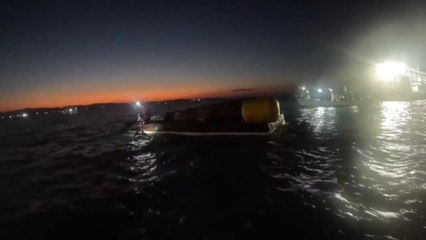 충남 보령 삽시도 해상 어선 전복...1명 사망·3명 구조 / YTN