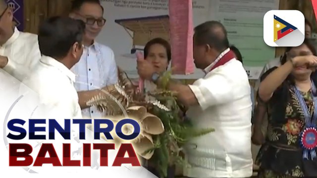 Bamboo waiting shed, binuksan na sa publiko ng DOST sa Laoag City, Ilocos Norte; naturang waiting shed, may sariling solar panel at charging ports | ulat ni Rod Lagusad