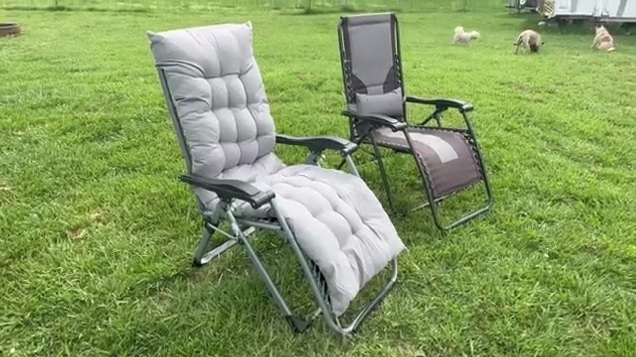 Best Suteck Zero Gravity Chair for indoor and outdoor use, perfect for relaxation, camping, and patio, with reclining lock, footrest, and removable headrest.
