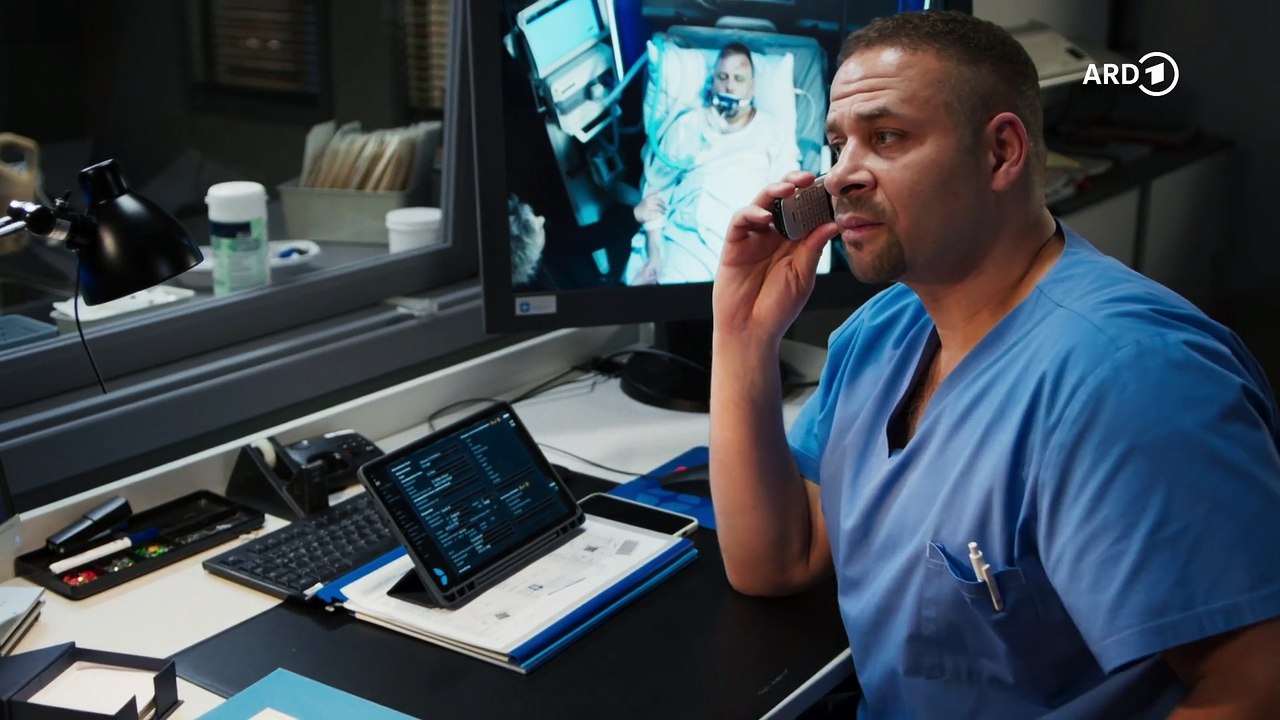 In aller Freundschaft - Die jungen Ärzte: Versteckspiel | Folge 437