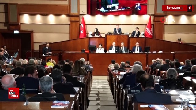 Pendik Belediye Başkanı Ahmet Cin'in İmamoğlu eleştirisi sonrası mikrofonu kapatıldı