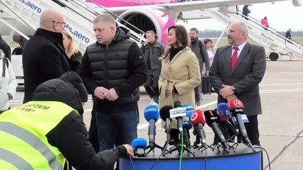 TK predsedu vlády SR Roberta Fica po prílete prvého letu BA - Košice - BA