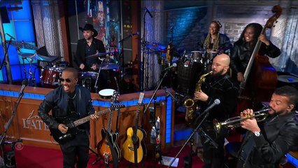 Stephen Colbert 2025 11 20 Elizabeth Warren JOAN