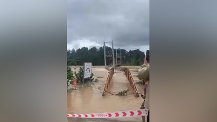 Vietnam'daki sel felaketi sebebiyle tahliyeler başladı