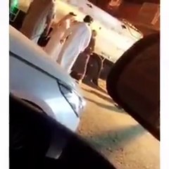 بالفيديو سائق باكستاني يعتدي على مواطن سعودي بالضرب المبرح