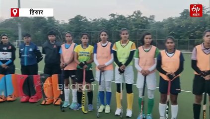 हॉकी का गढ़ बन रहा हिसार, कोच आजाद सिंह ने लगाई 'महिला खिलाड़ियों की फैक्ट्री', 100 से ज्यादा पा चुके सरकारी नौकरी