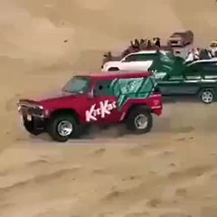 بالفيديو شاب سعودي يمارس التطعيس بدبي  ويثير غضب المتواجدين