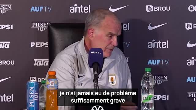 Uruguay - Bielsa sur les attaques de Luis Suarez : Quand on se dispute à la maison, on n’ouvre pas les fenêtres pour être vu des voisins”