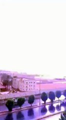 بالفيديو صاعقة رعدية تضرب احد المباني بجدة اثناء السيول