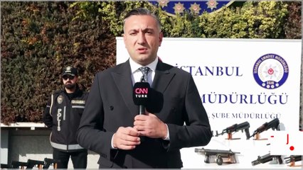 İstanbul'da motosikletli suç örgütüne büyük darbe! Emniyet ele geçirilen silahları sergiledi