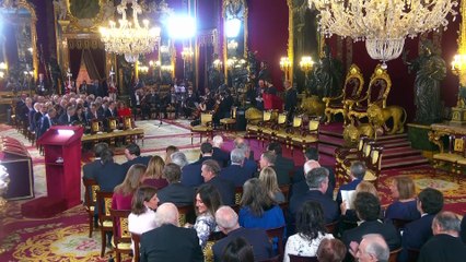 El Rey ensalza el "servicio ejemplar" de la Reina Sofía y su apoyo a Juan Carlos I