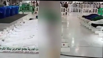 فيديو أبكي الجميع بسبب هؤلاء الحجاج