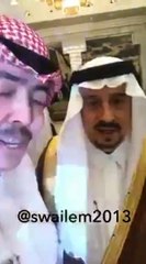 بالفيديو : مواطن سعودي يمزح مع امير الرياض "لو أمي مو على ذمة الوالد كنت زوجتك إياها"