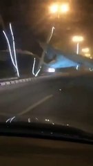 بالفيديو عاصفة قوية بالسعودية  تقتلع خيمة عملاقة وتُعلق سيارة بالهواء