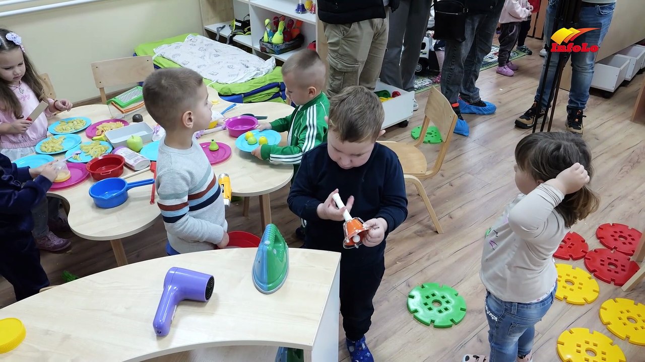 Otvoren vrtić u Lipničkom Šoru - Gradonačelnica Lukić i državni sekretar Dabić obišli i igralište u Dragincu