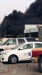 بالفيديو حريق هائل في محلات تجارية بالرياض
