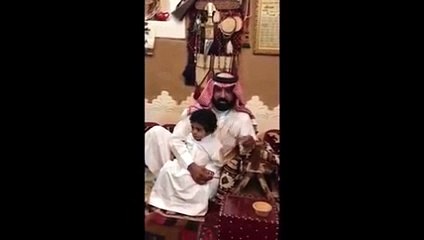 مواطن سعودي يغير اسم ابنه من تميم الى سلمان دعماً لقرارت الملك سلمان