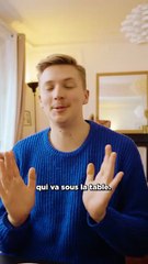 Elle va sous la table pendant la galette