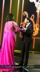 شاهدي ما فعلته أحلام بعدما بكى متسابق آراب أيدول على المسرح!!