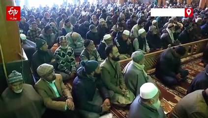 کشمیری محفوظ نہیں، صحافتی آزادی خطرے میں: میرواعظ نے خطبہ جمعہ میں حکومت کو آڑے ہاتھوں لیا