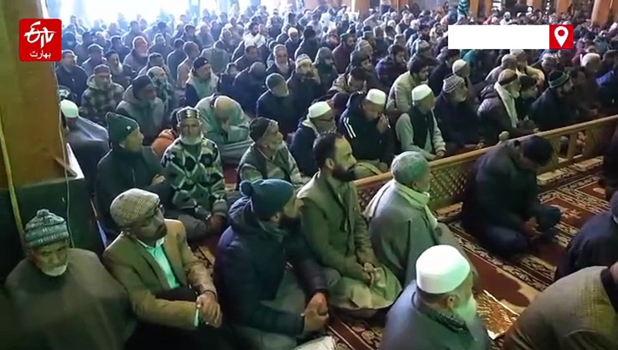 کشمیری محفوظ نہیں، صحافتی آزادی خطرے میں: میرواعظ نے خطبہ جمعہ میں حکومت کو آڑے ہاتھوں لیا
