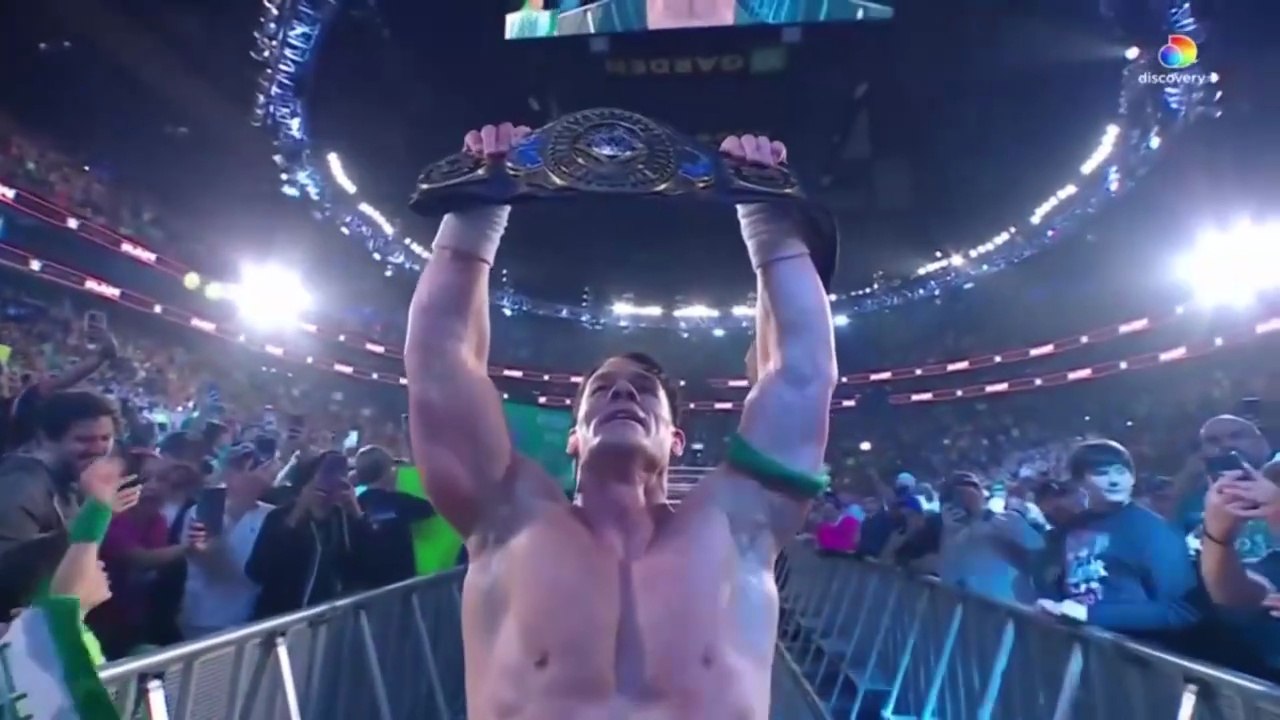 (ITA) John Cena vince il Titolo Intercontinentale contro Dominik Mysterio (WWE RAW 10/11/2025)