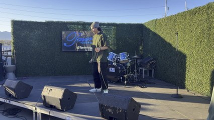 “A Donovan Santana Live Performance”