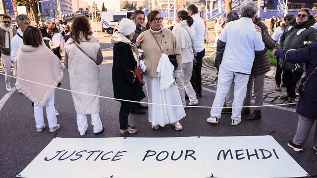 Assassinat de Mehdi Kessaci : une marche blanche contre le narcotrafic à Marseille