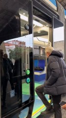 Manfredi - È arrivato a Napoli il primo tram ANM di nuova generazione. (21.11.25)