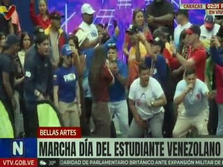 Jóvenes venezolanos expresan su compromiso con garantizar la paz del país
