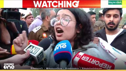 'പതിനായിരിക്കണക്കിന് ആളുകളാണ് മരിച്ച് വീഴുന്നത് ' ഡൽഹിയിൽ വായു മലിനീകരണത്തിനെതിരെ പ്രതിഷേധം|