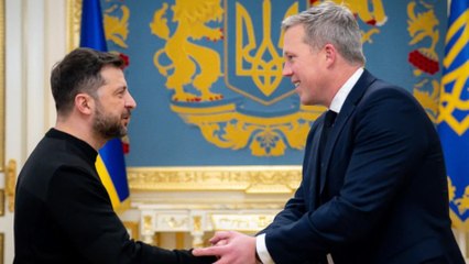 Zelenski: "O perder la dignidad o arriesgarse a perder a un aliado clave"