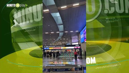 Granizada colapsa drenajes y causa fuertes filtraciones en el aeropuerto El Dorado: pasajeros afectados