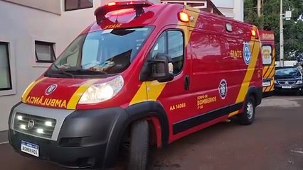 Ciclista sofre queda e é socorrida pelo Siate na BR-277 em Cascavel