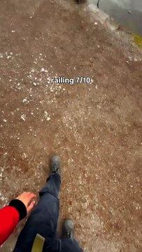 How would you rate the view? 🤔 📍Lago di Braies / Dolomites