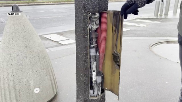 Paris : vaste opération policière contre les vendeurs à la sauvette près de la tour Eiffel