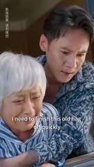 Unfilial Son abused His poor Mother.Regret it,Idiot!Shes The Mother Of The Richest Alive!