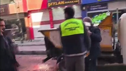 Van'da faaliyet gösteren işletmede 2 ton bozuk gıda ele geçirildi