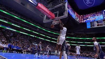 Zion Williamson gets up for alley-oop dunk