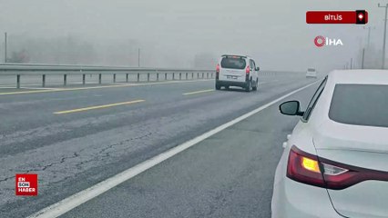 Bitlis'te yoğun sis etkili oldu: Görüş mesafesi sıfıra düştü