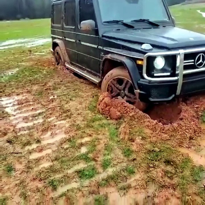 🚗 Million-dollar Mercedes G-Wagon STUCK DEEP in stink mud hell!  Thought this beast could conquer anything… until the LAST 10 SECONDS hit 😱🤯 8M+ people already speechless, 15M views in 24h! 🔥