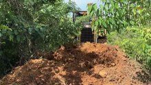 Fixing Plantation Road Damage Bulldozer D6R XL Repairs Mountain Road