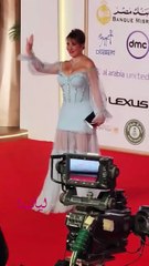 مادلين طبر تتألق على الريد كاربت في حفل ختام مهرجان القاهرة بإطلالة أنيقة وفاخرة.