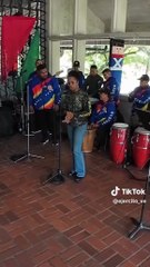Es momento de alegría, con nuestros músicos militares y su talentos artísticos.