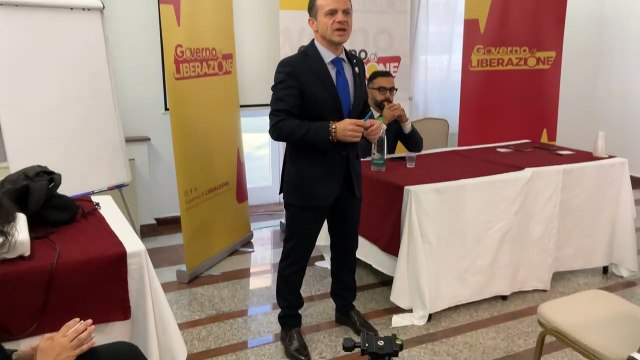 Cateno De Luca -A RAGUSA per presentare alla stampa il Governo di Liberazione! (22.11.25)