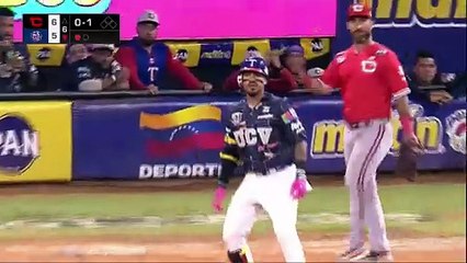 Juniel Querecuto llegó a 400 hits